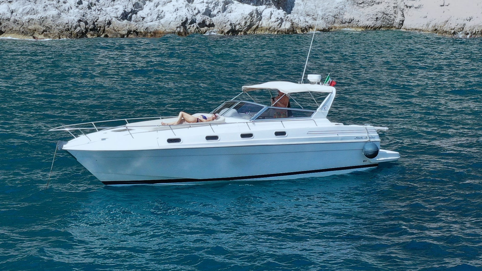 Capri Boat Tour - Fiart 36 Genius